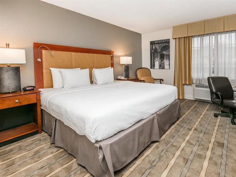 Richmond Inn And Suites Baton Rouge College Drive Esterno foto