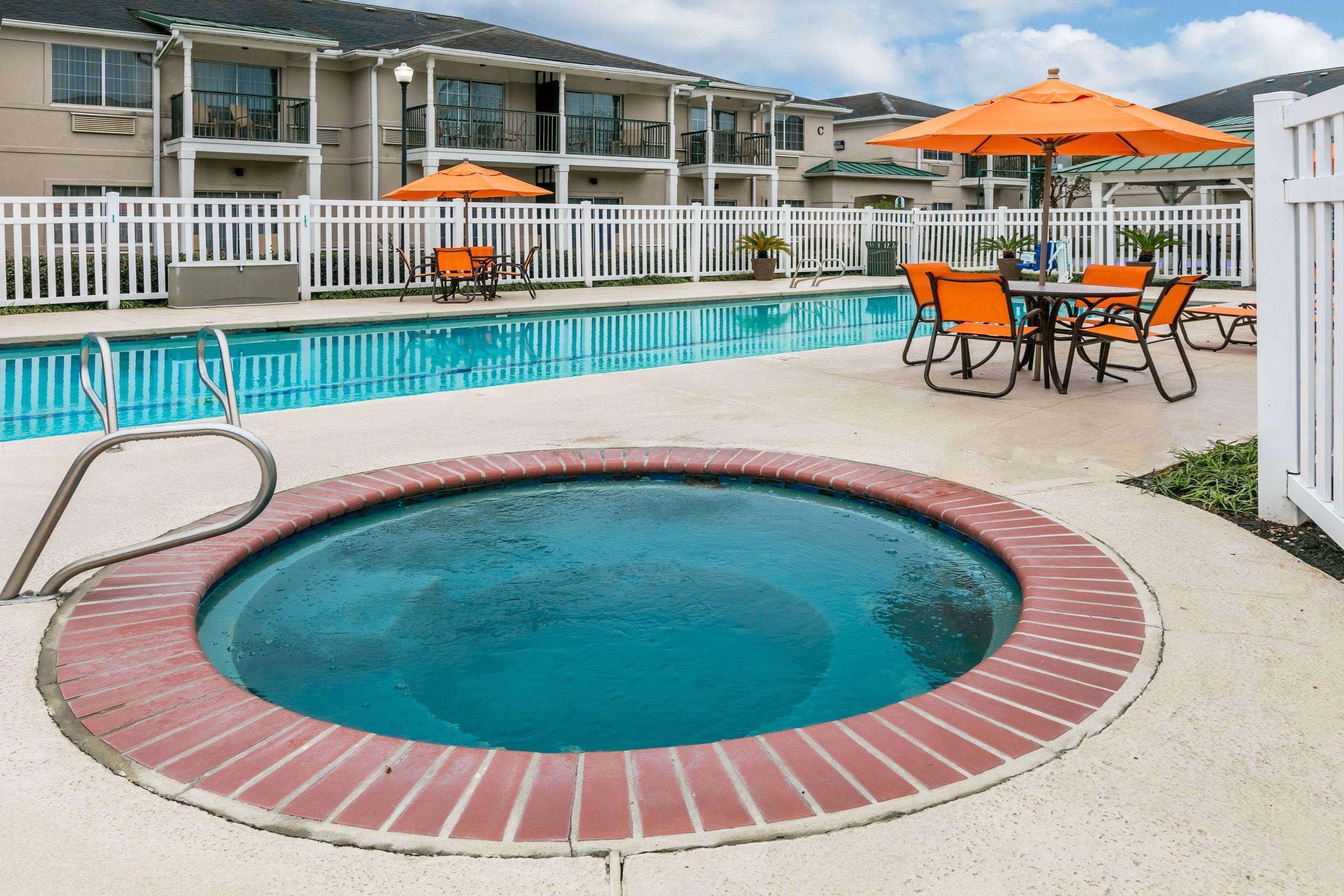 Richmond Inn And Suites Baton Rouge College Drive Esterno foto